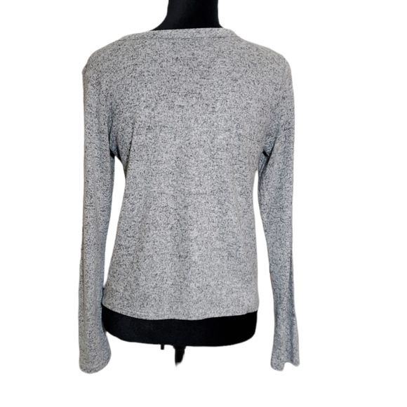 Oliva Rae Sweater - Picture 2 of 5